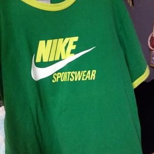 Nike T-shirt